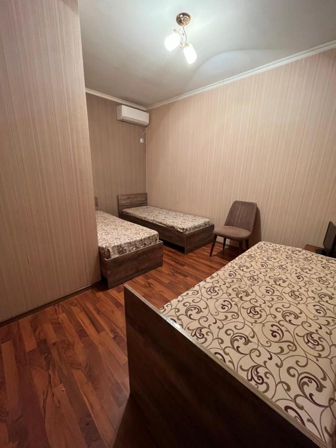 Gostevoy Dom Samir Hotel Gagra Exterior foto