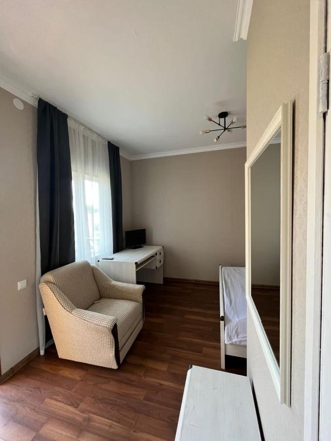 Gostevoy Dom Samir Hotel Gagra Exterior foto